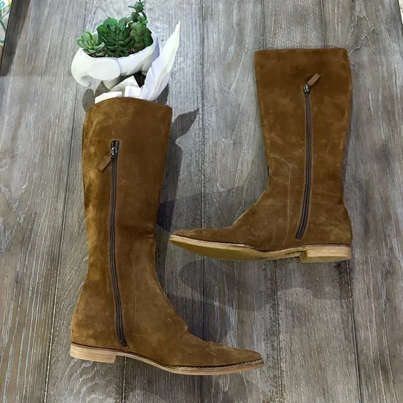 Gucci Suede Boots - Picture 2 of 16